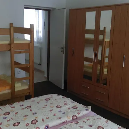 V Mladých Bukách Appartamento Mladé Buky