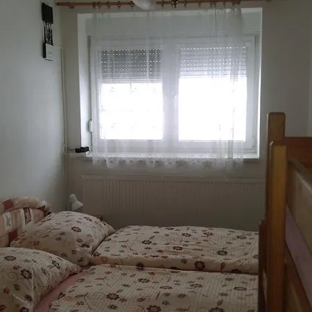 Appartamento V Mladých Bukách *